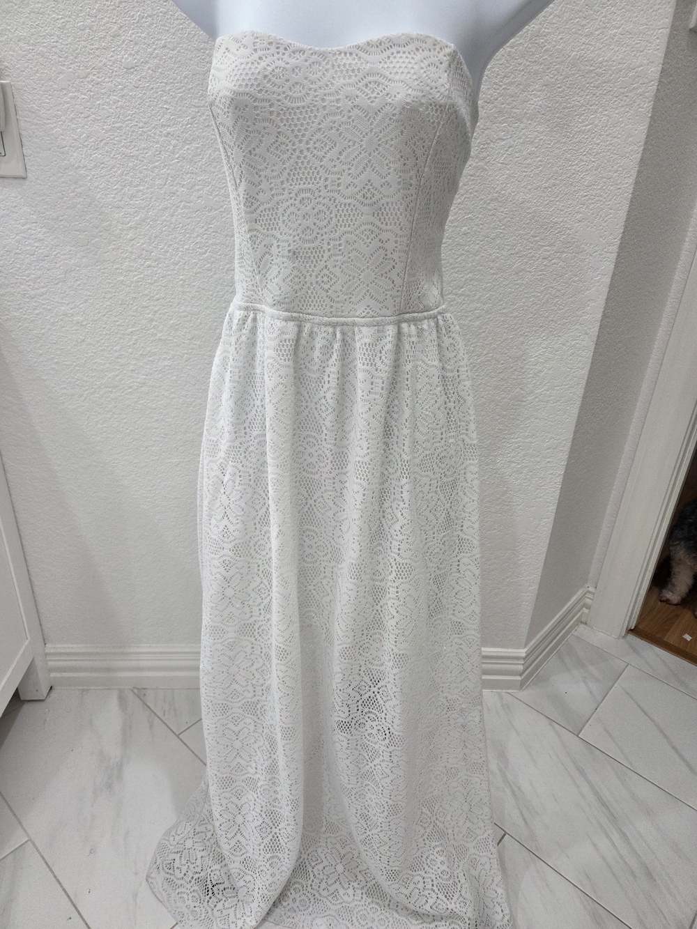 bailey blue Strapless White Lace Maxi Gown